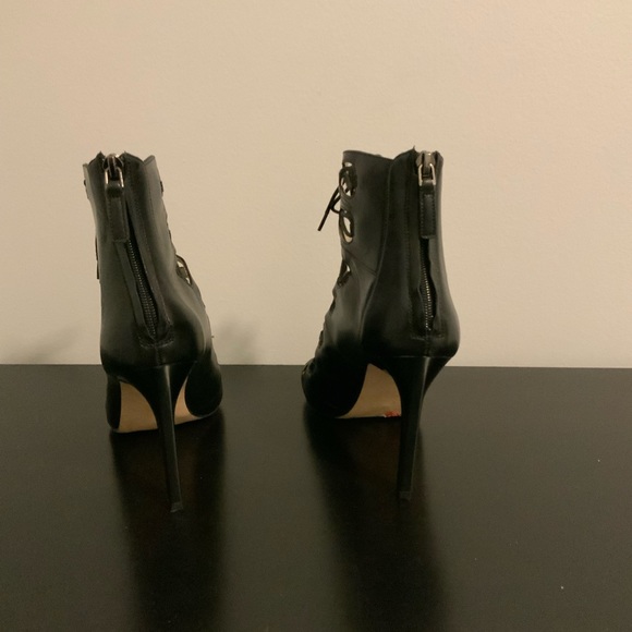 LOVIN’ STRAP UP HEELS BY NINE WEST - Picture 3 of 4